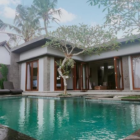 Anggira Villa Ubud ภายนอก รูปภาพ